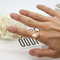 Kundenspezifischer Edelstein-Perlen-Schmuck-justierbare Verpflichtung Jade Ring 15 - 18mm für Frauen